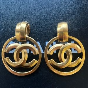 SOLD Chanel  vintage XL CC circle clip on earrings